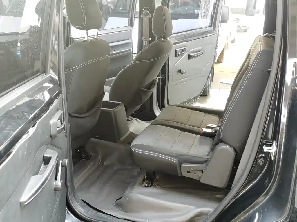 WULING WULING HONGGUANG PLUS