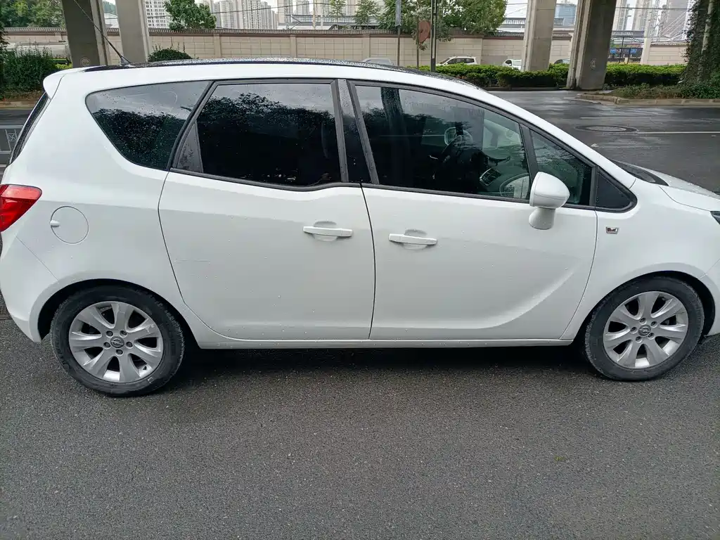 Opel Meriva — миниатюра 17
