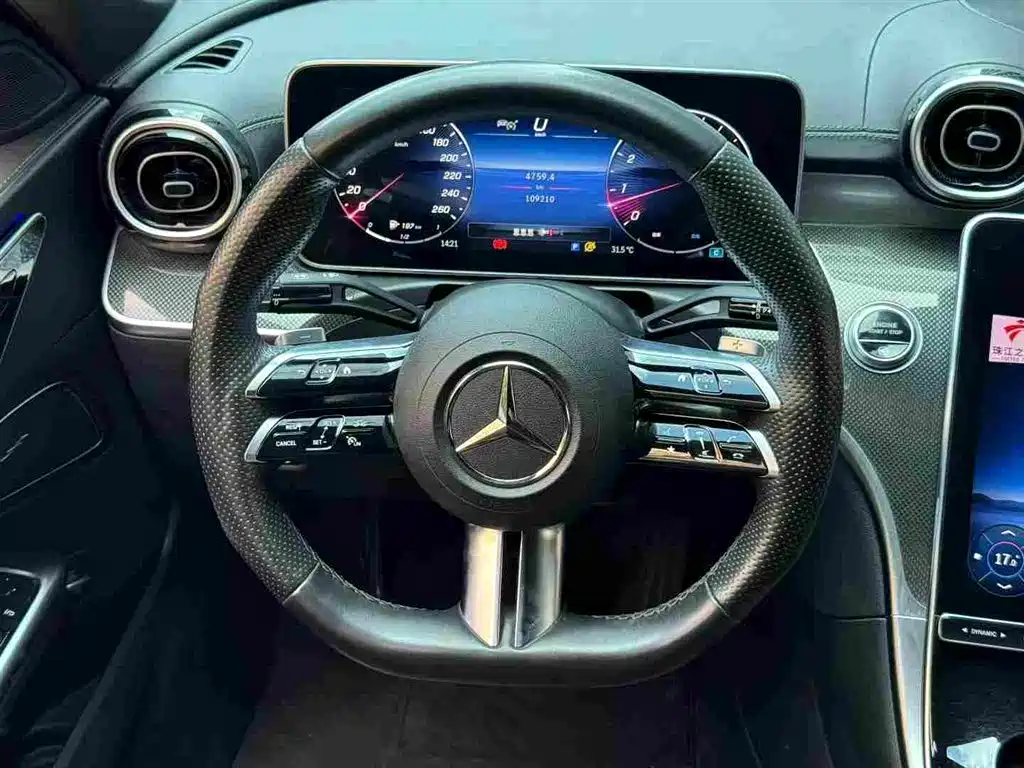Mercedes-Benz C-Class — миниатюра 6