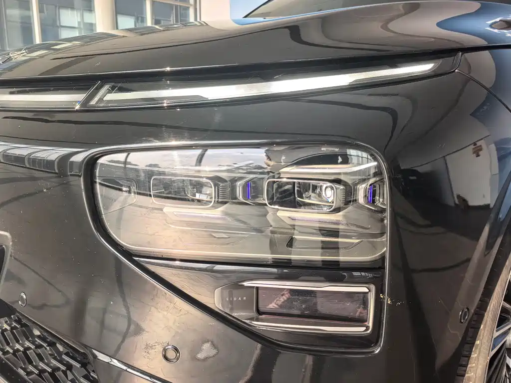 XPeng G9 — миниатюра 3
