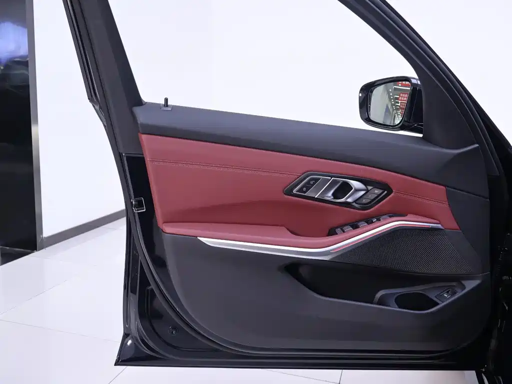 BMW 3 Series — миниатюра 18