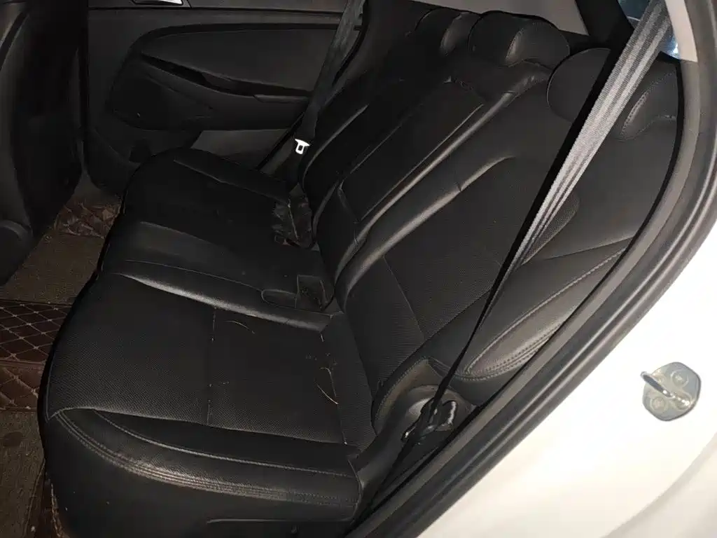 Hyundai Tucson — миниатюра 13