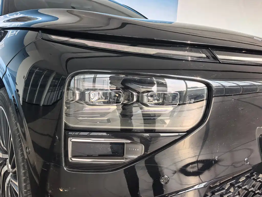 XPeng G9 — миниатюра 4