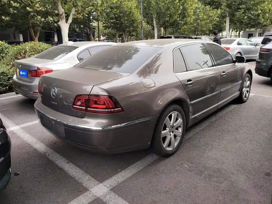 Volkswagen Phaeton — миниатюра 3
