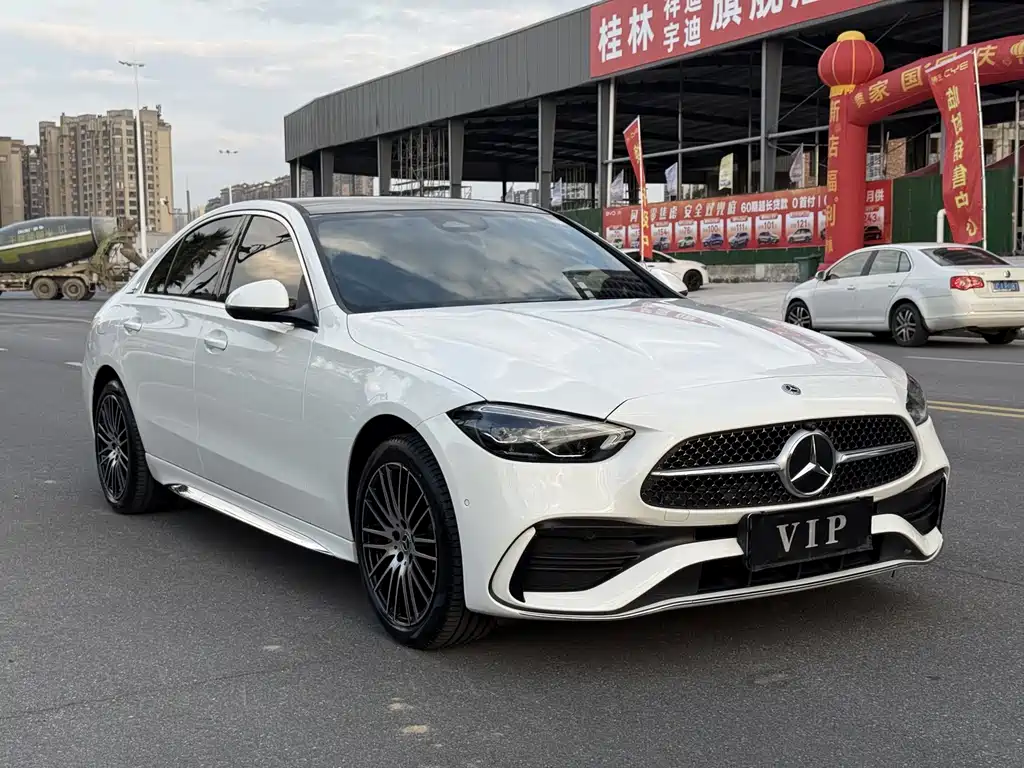 Mercedes-Benz C-Class — миниатюра 3