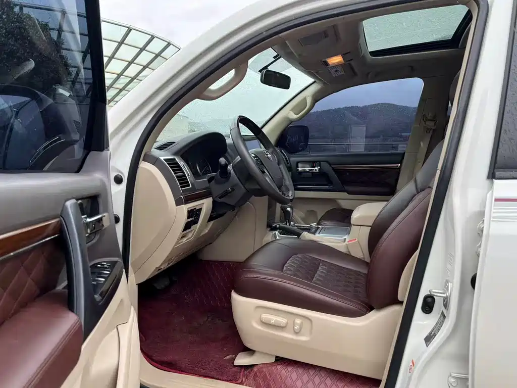 Toyota Land Cruiser 2015 4.6L V8