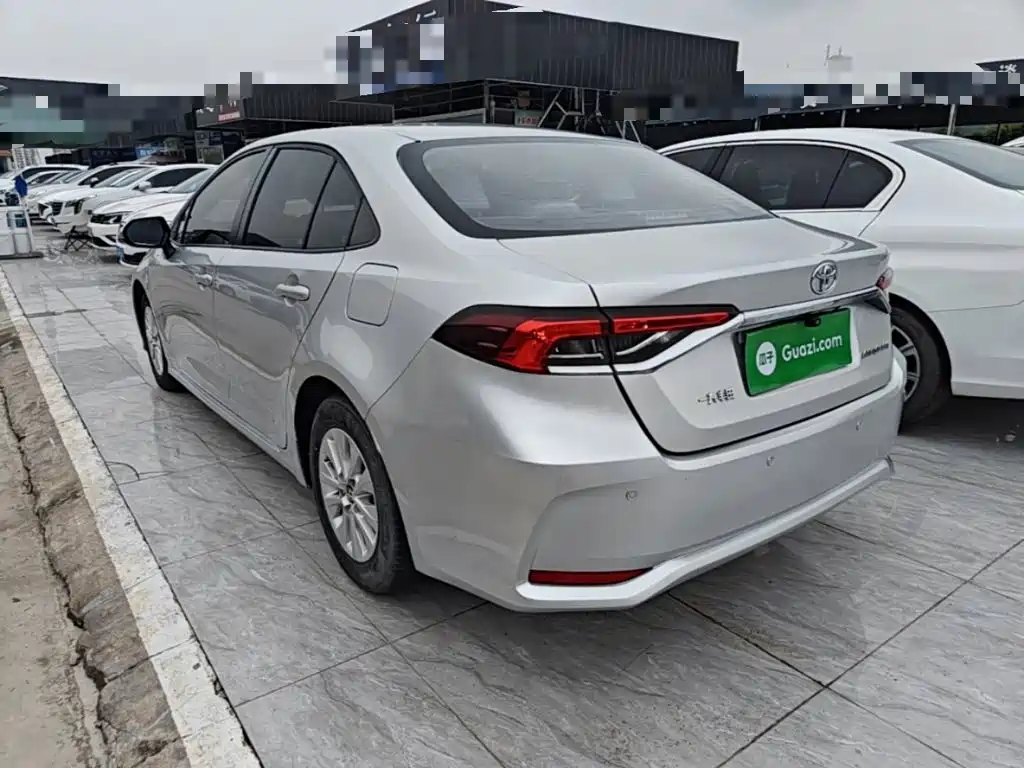 Toyota Corolla — миниатюра 5