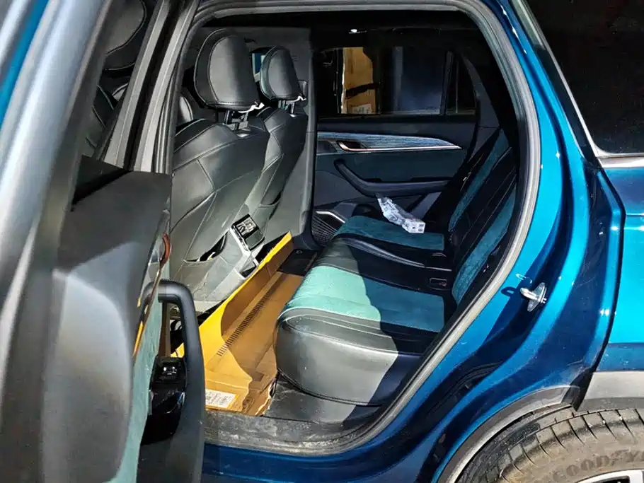 Geely Xingyue L — миниатюра 11
