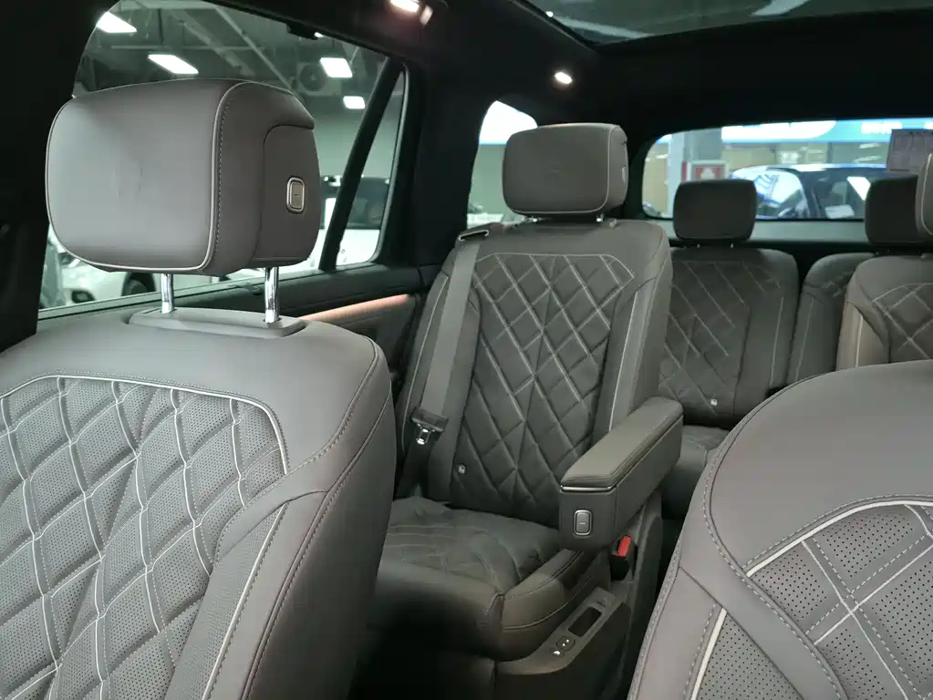 NIO ES8 2026 мест Executive Luxury