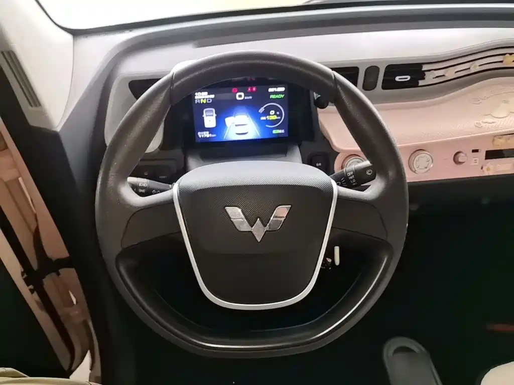 Wuling MINIEV — миниатюра 11
