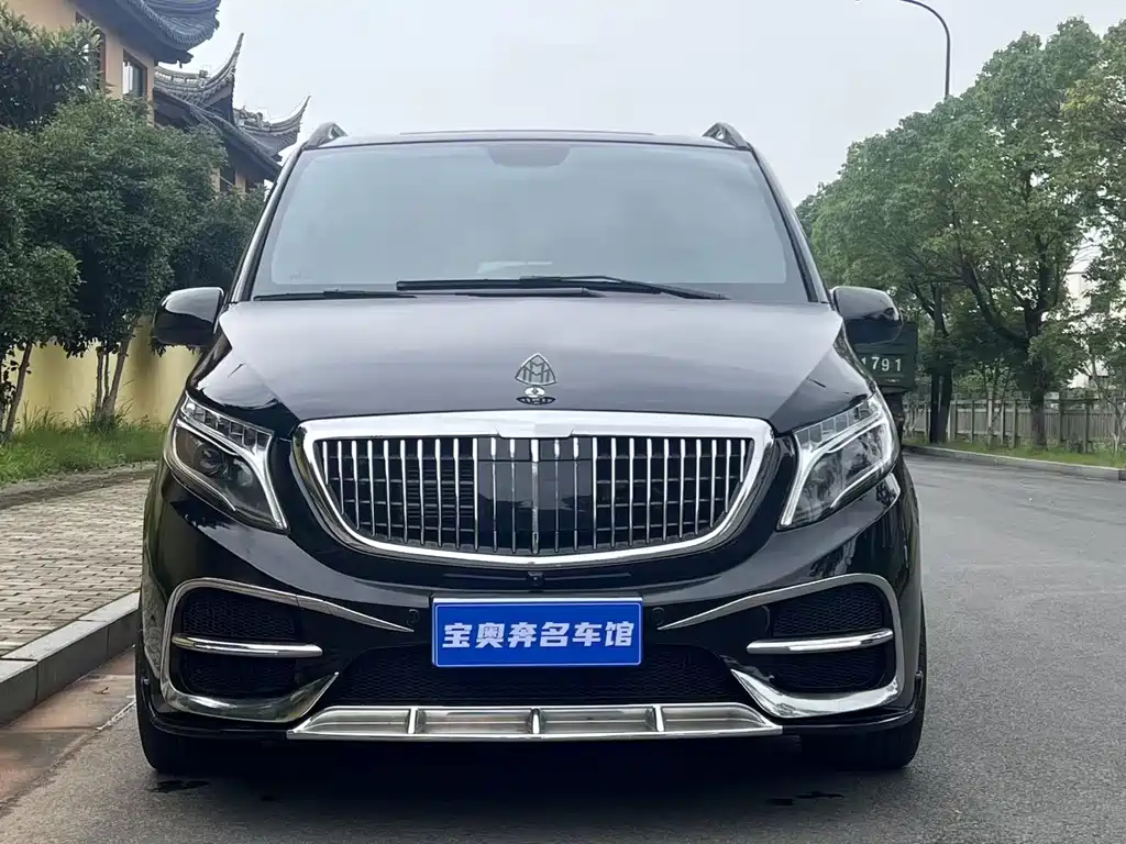 Mercedes-Benz Vito 2021 2.0T 9 мест