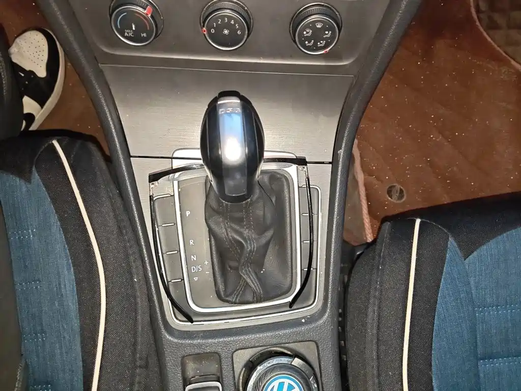 Volkswagen Golf — миниатюра 10