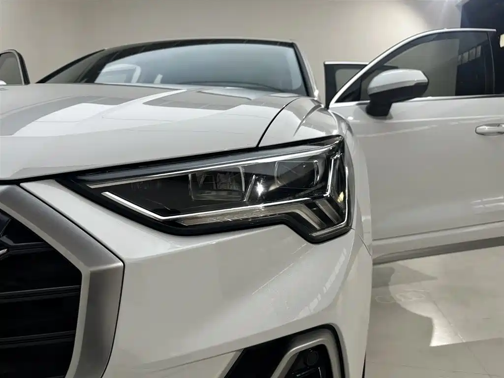 Audi Q3 — фотографии объявления, Фото 22
