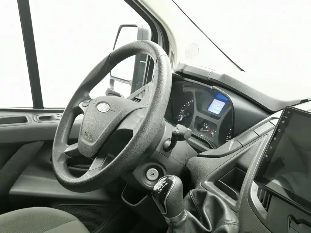 Ford Transit — миниатюра 22