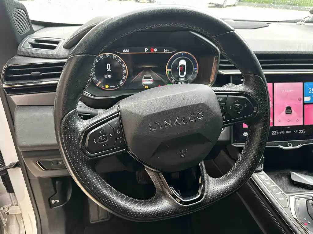 Lynk & Co 01 EM-P 2022 1.5TD PHEV Plus