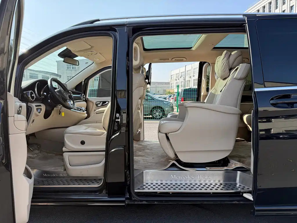 MERCEDES-BENZ V CLASS