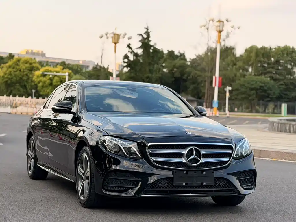 Mercedes-Benz E-Class E 2019 E 200 L Sport