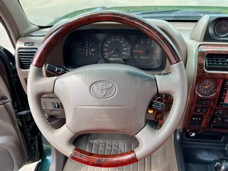 Toyota Land Cruiser Prado 2001 3.4L AT