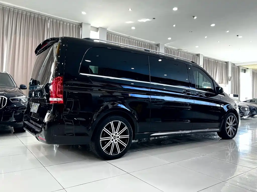 Mercedes-Benz V-Class — миниатюра 4