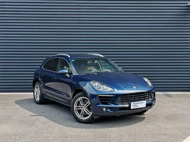 PORSCHE MACAN 2016