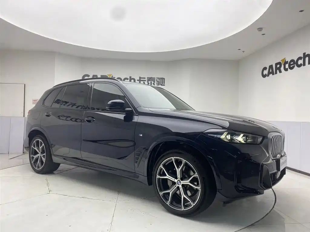 BMW X5 2023 xDrive 30Li Premium M Sport