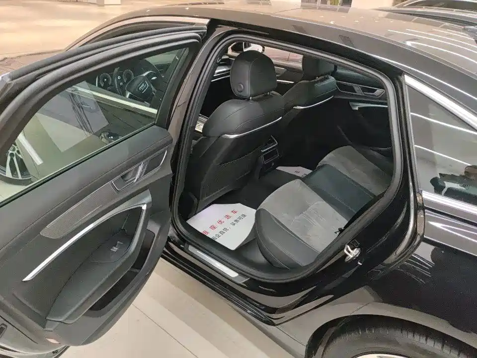 Audi A6L — миниатюра 6
