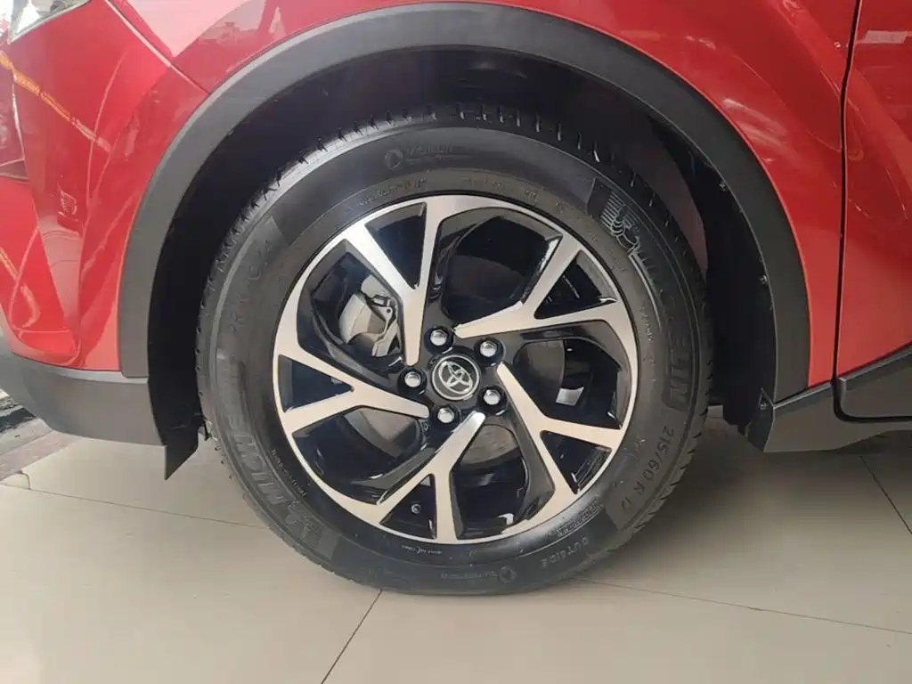 Toyota C-HR — миниатюра 23