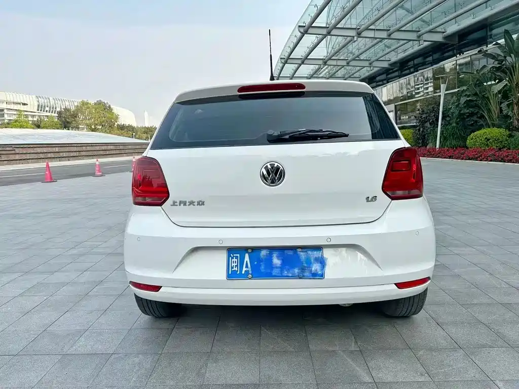 Volkswagen Polo — миниатюра 8