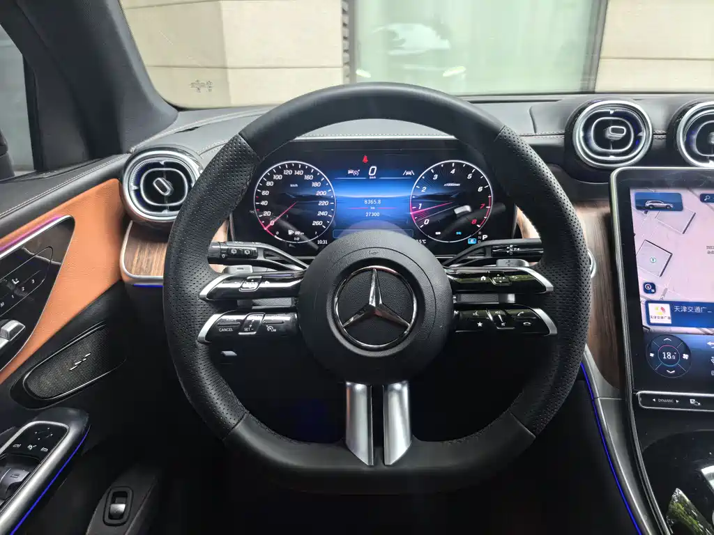 Mercedes-Benz GLC 2025 GLC 300 L 4MATIC 5 мест