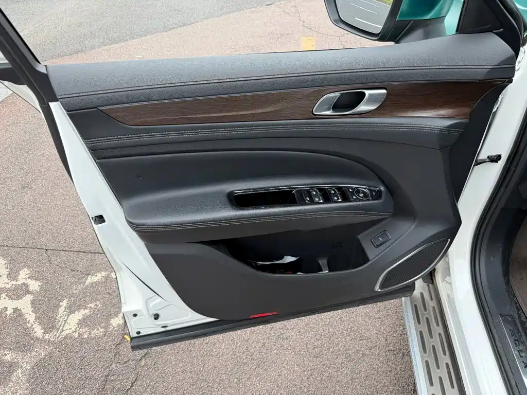 Ford Equator — миниатюра 6