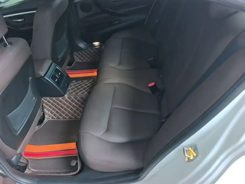 BMW 3 Series — миниатюра 17