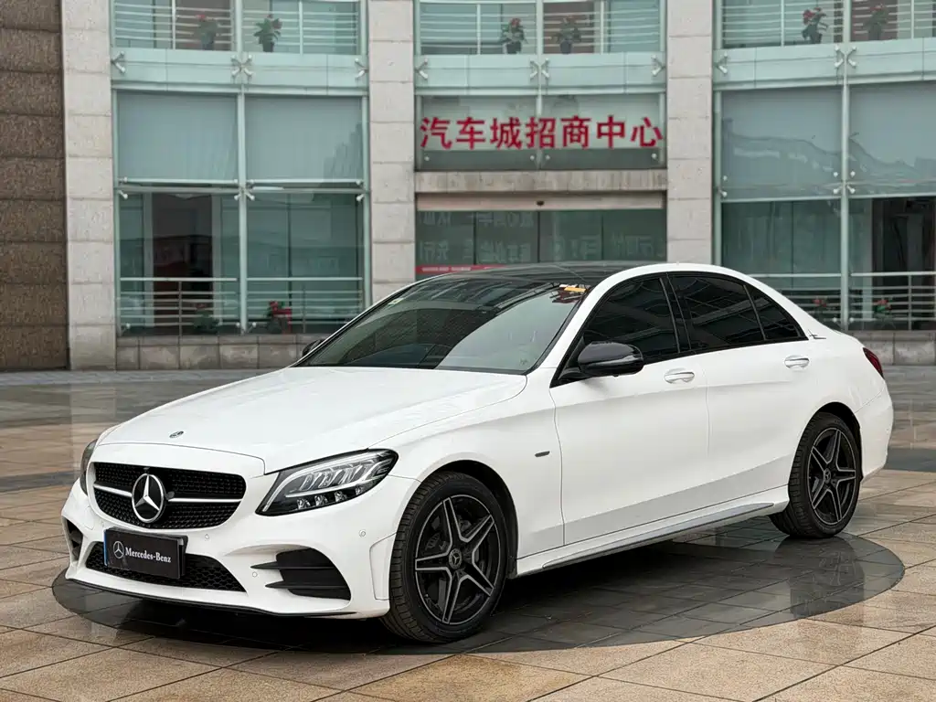 Mercedes-Benz C-Class 2020