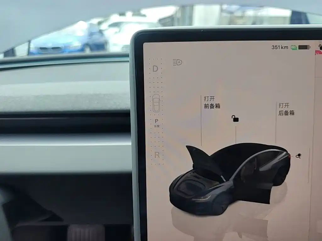 Tesla Model 3 — миниатюра 14