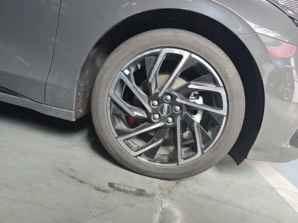 Lincoln Z — миниатюра 23