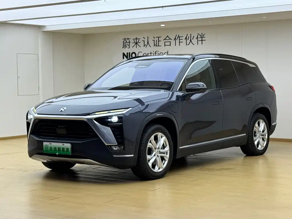 NIO ES8