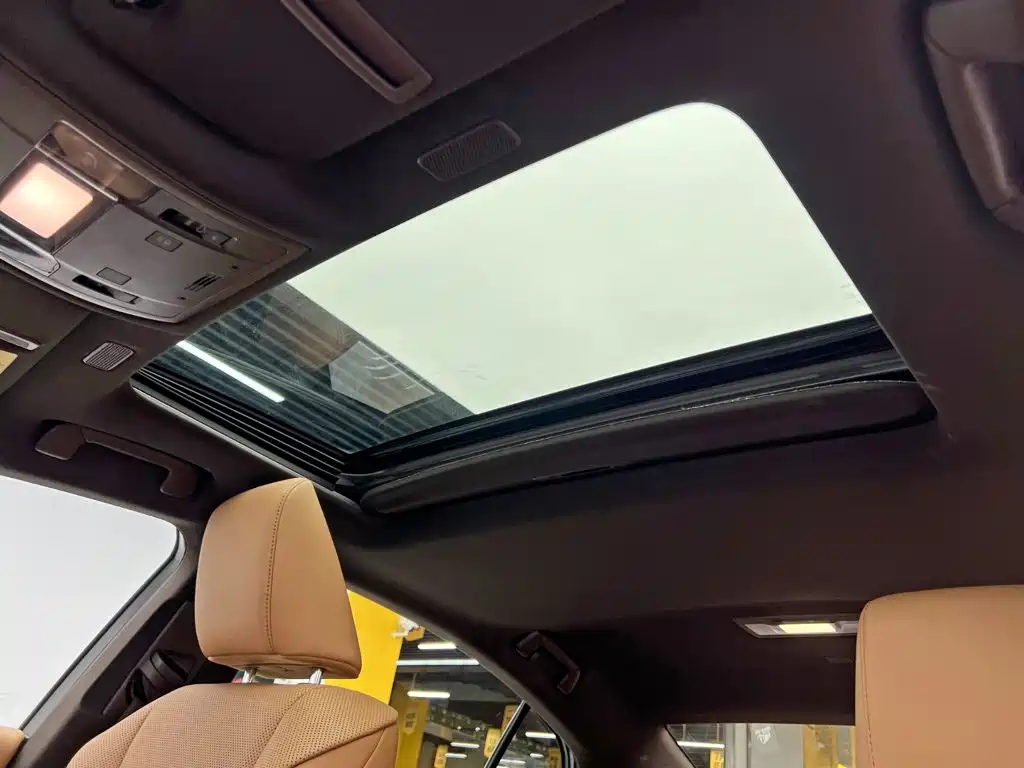 Lexus ES — миниатюра 16
