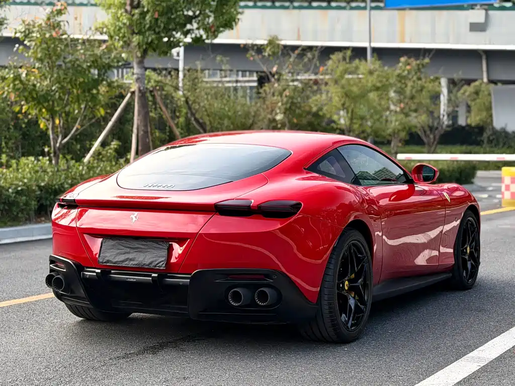 Ferrari Roma — миниатюра 6