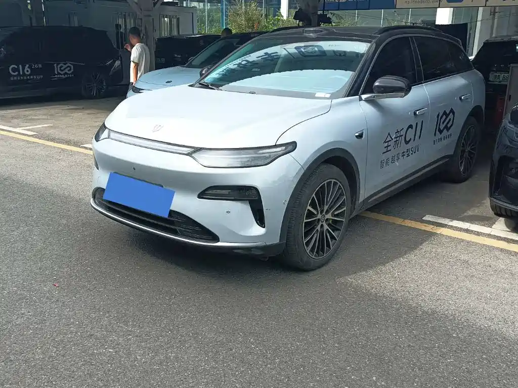 Leapmotor C11