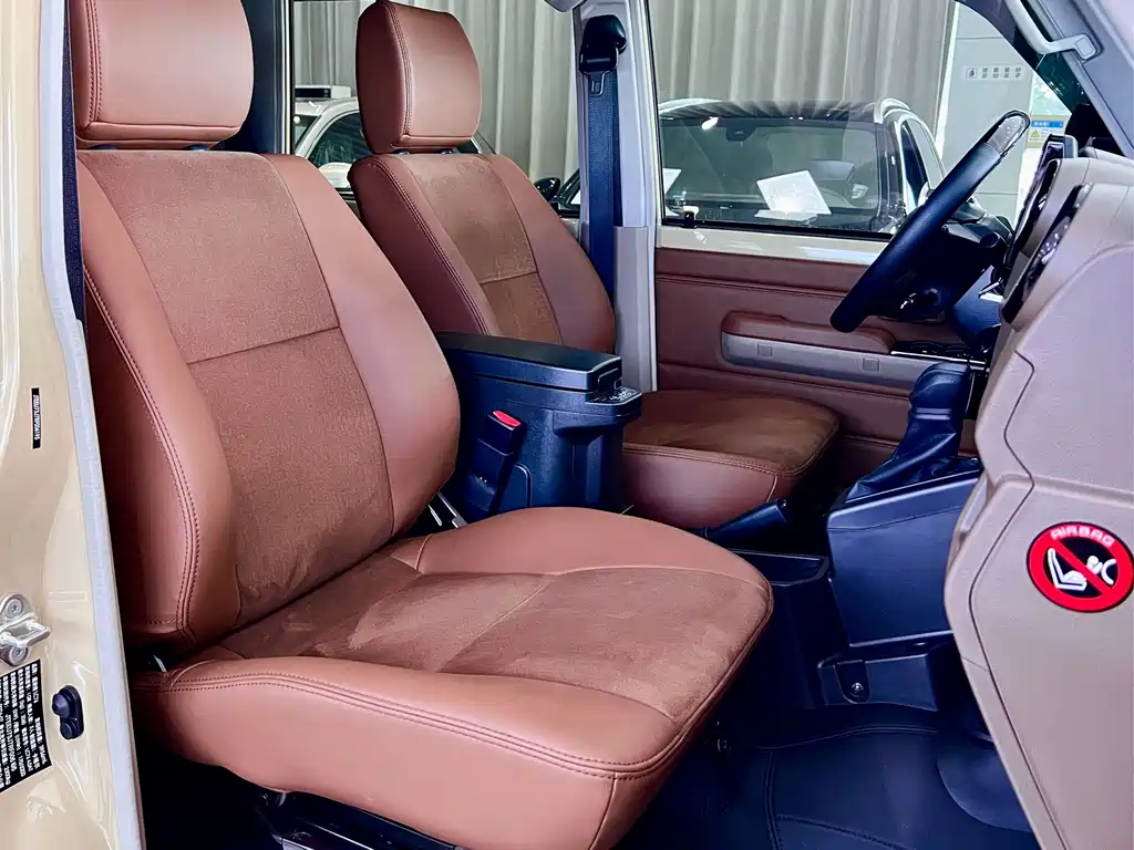 Toyota Land Cruiser — миниатюра 8