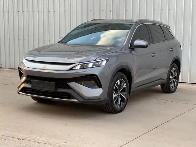 2025 BYD Song Plus