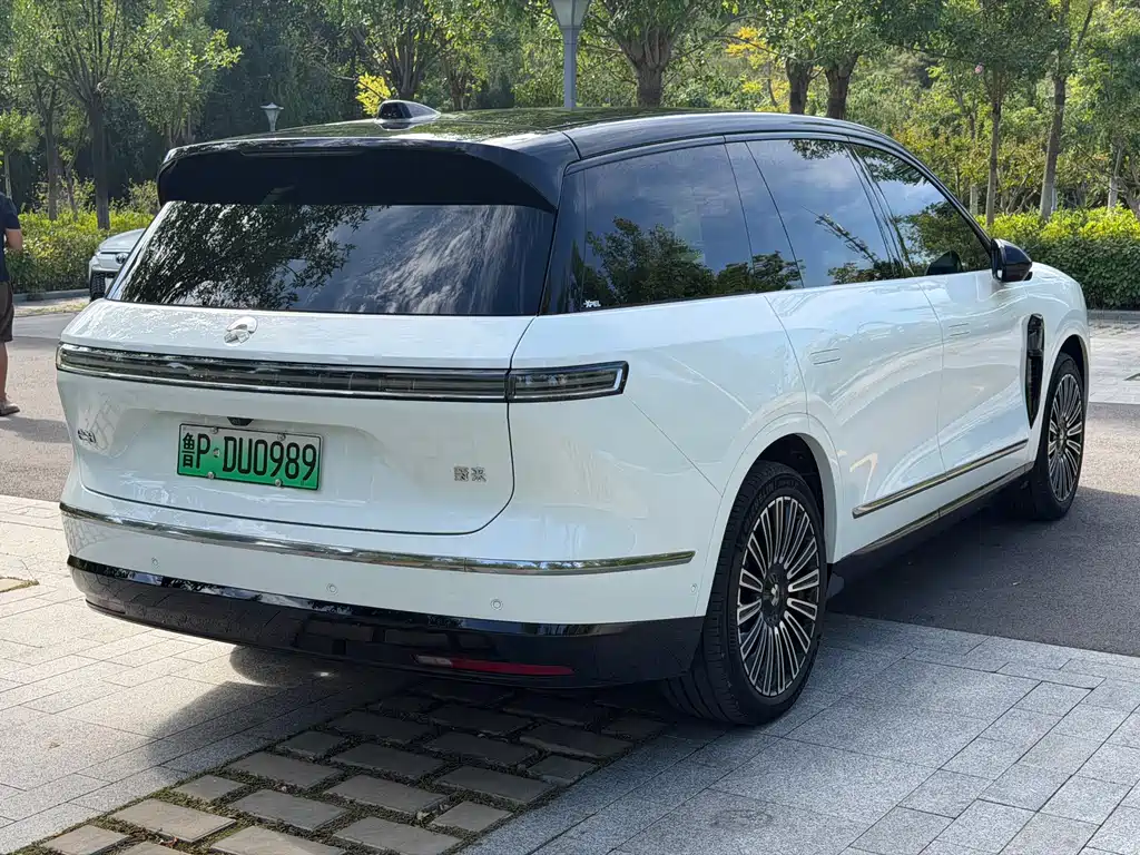 NIO ES8 — миниатюра 6