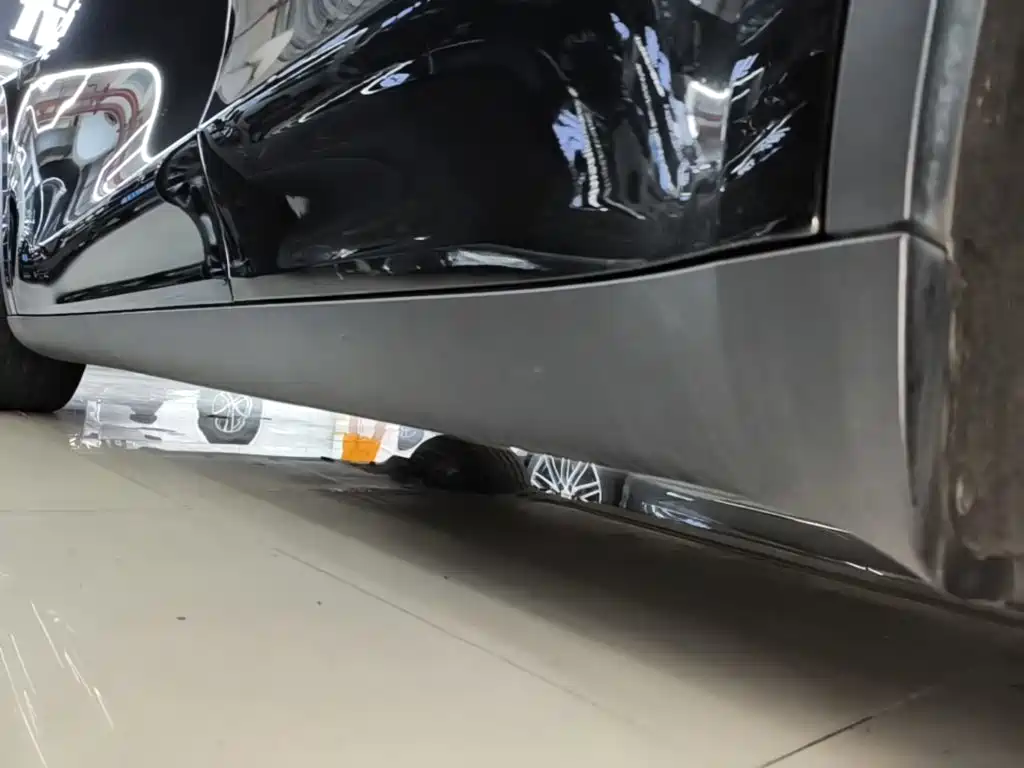 Tesla Model Y — миниатюра 22