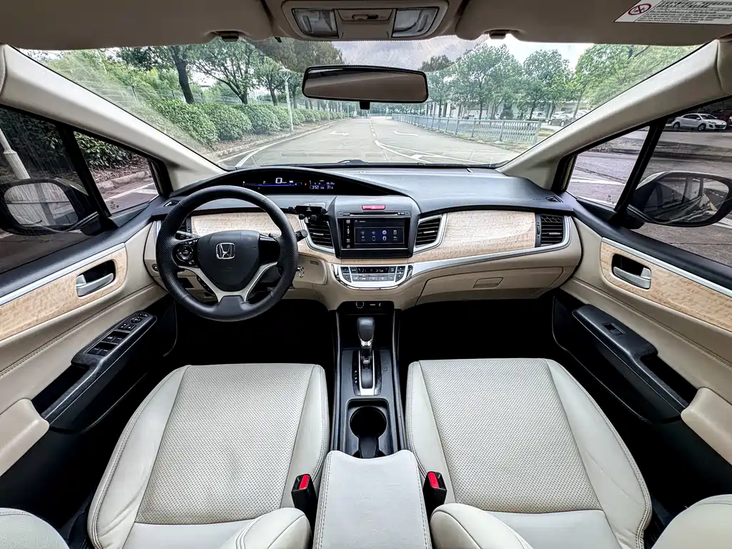 Honda Jade — миниатюра 10