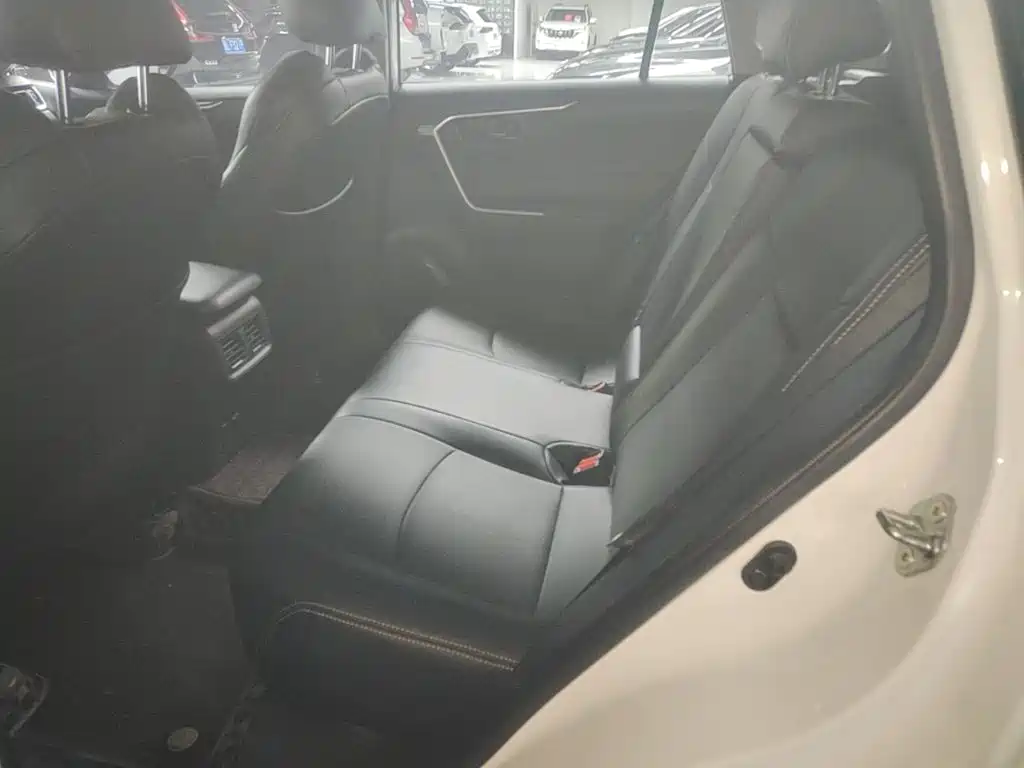 Toyota Wildlander — миниатюра 17