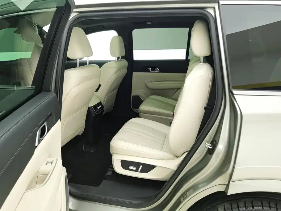 Li Auto Li ONE — миниатюра 11