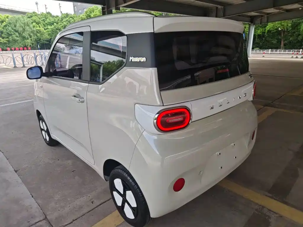 Wuling MINIEV — миниатюра 5