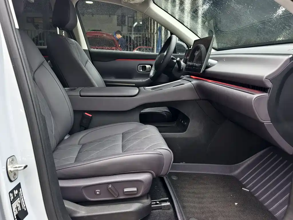Leapmotor C16 2026 630 5 мест