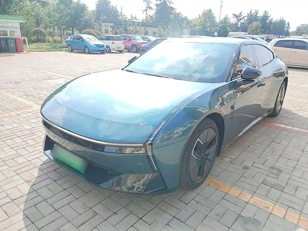 XPeng P7 — миниатюра 2