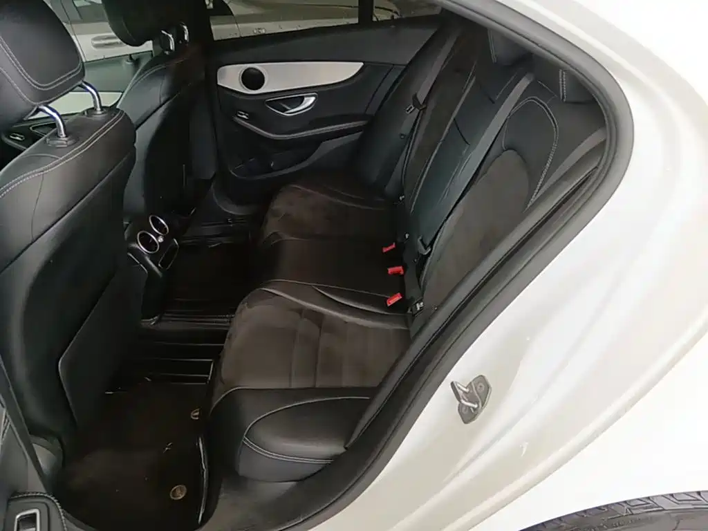 Mercedes-Benz C-Class — миниатюра 17