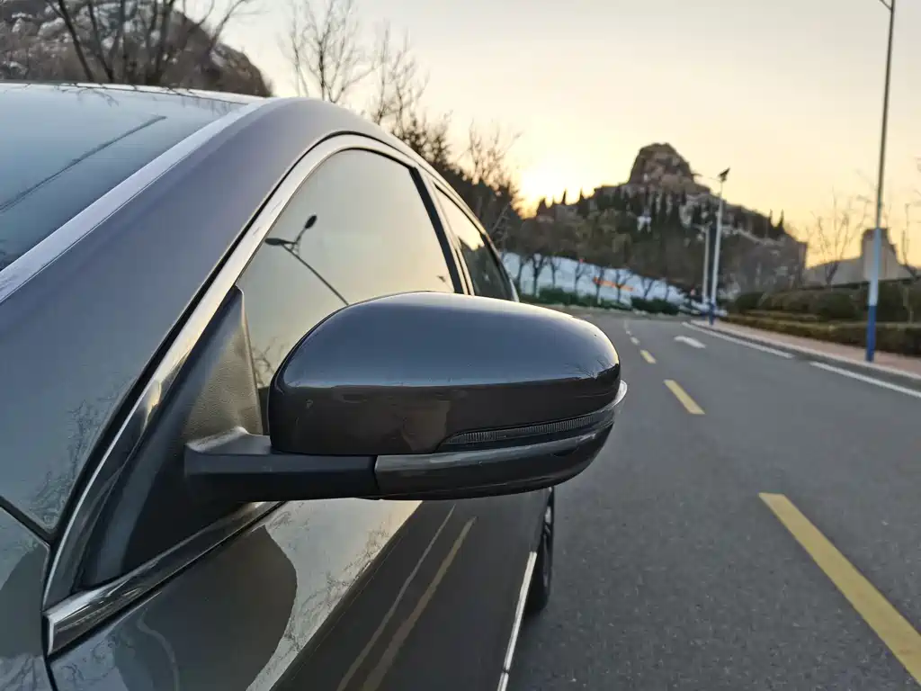 GEELY AUTOMOBILE BORUI